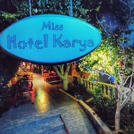 Miss Hotel Karya Oren  Ngoại thất bức ảnh